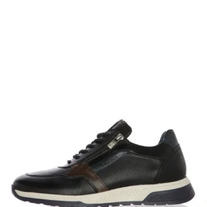 Sneakers nera sportiva con lacci e cerniera