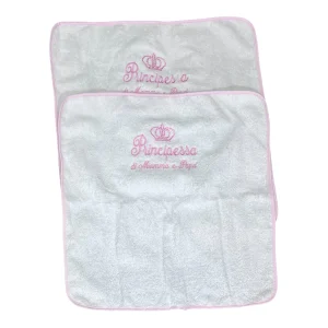 Set 2 Quadrati in Spugna Ricamati Principino/Principessa