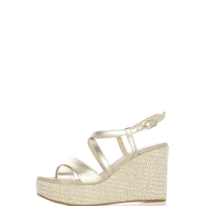 Sandalo Donna in Pelle laminata platino con zeppa Nero Giardini