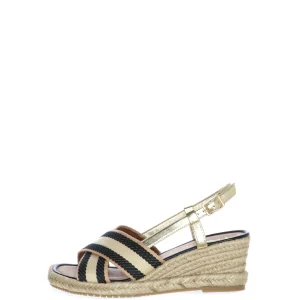 Sandalo con incrocio in tessuto Tamaris