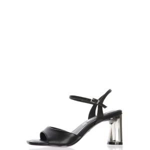 Sandalo in pelle nera con tacco Tamaris