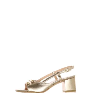 Sandalo in pelle champagne e burro