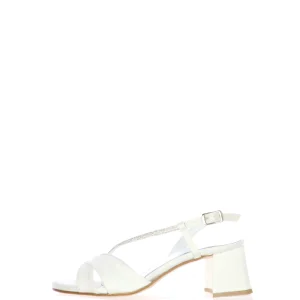 Sandalo sposa bianco seta con tacco basso I am Bride