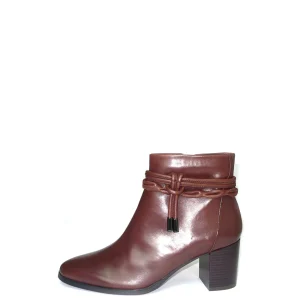 Stivaletto in pelle con accessorio Cinzia Soft