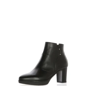 Stivaletto in pelle tacco medio Nero Giardini