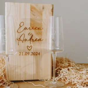Scatola in legno + Coppia di bicchieri sposi personalizzati